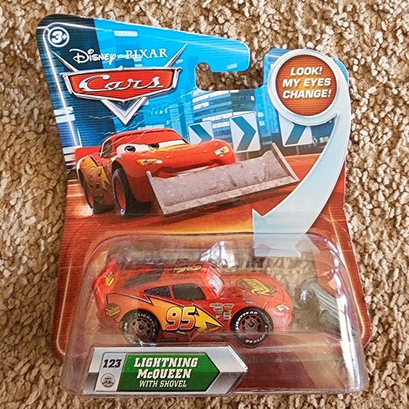 DISNEY Pixar Cars Lightning McQueen with Shovel #123 - Picture 1 of 6